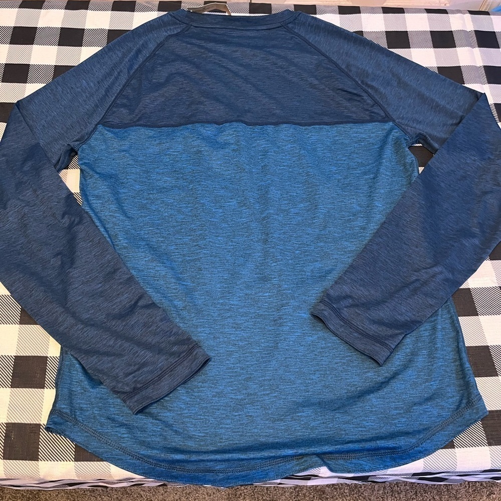 American Eagle Long Sleeve Shirt - Picture 3 of 3